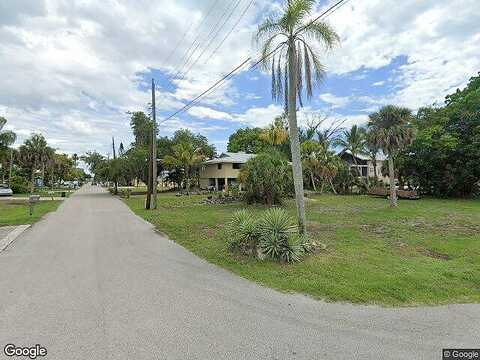 Dolphin, BONITA SPRINGS, FL 34134
