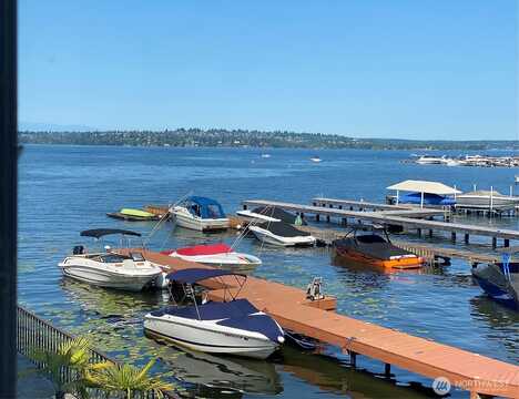 Lake Washington, KIRKLAND, WA 98033