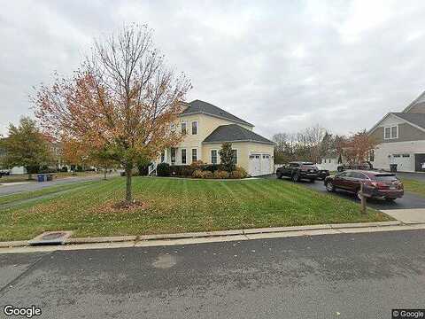 Bloomfield Path, ASHBURN, VA 20148