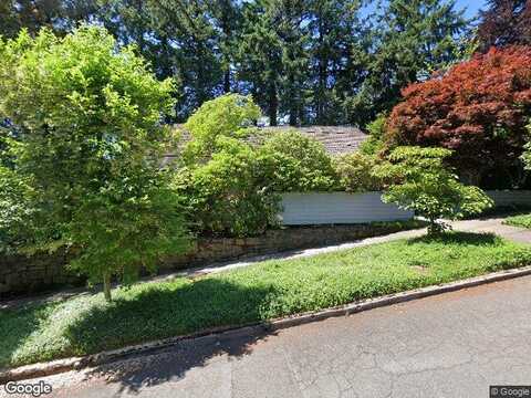 Bertha, PORTLAND, OR 97239