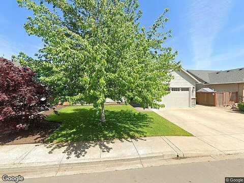 Kaylee, JUNCTION CITY, OR 97448