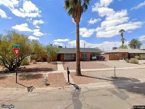 Julia, TUCSON, AZ 85710