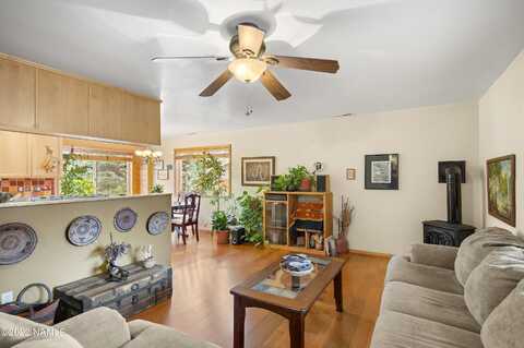 Brenda, FLAGSTAFF, AZ 86001