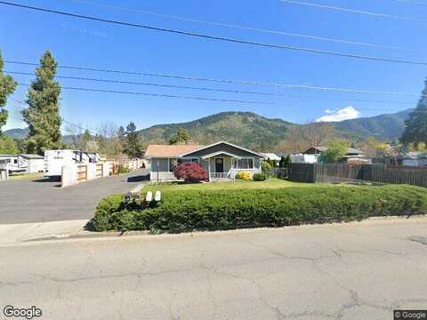 Cloverlawn, GRANTS PASS, OR 97527