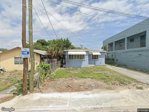 22Nd, WEST PALM BEACH, FL 33407