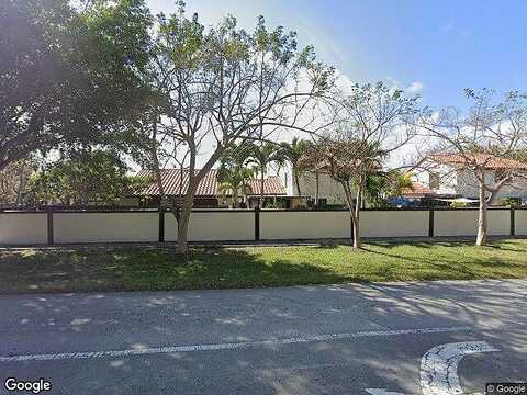 90Th, MIAMI, FL 33176