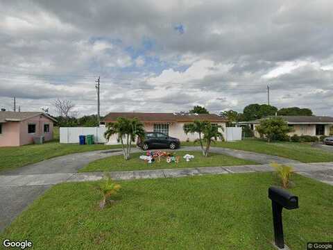 207Th, MIAMI GARDENS, FL 33055