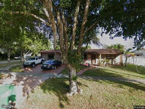 82Nd, HIALEAH, FL 33015