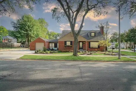 Wright, MILWAUKEE, WI 53226