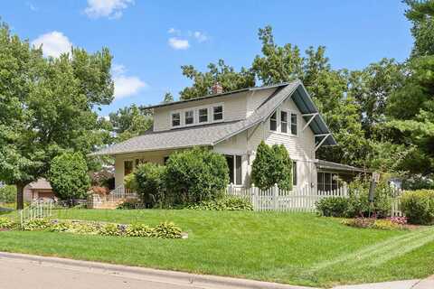 Holly, HOPKINS, MN 55343