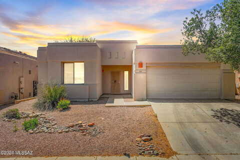 Calle Perpetuo, TUCSON, AZ 85715