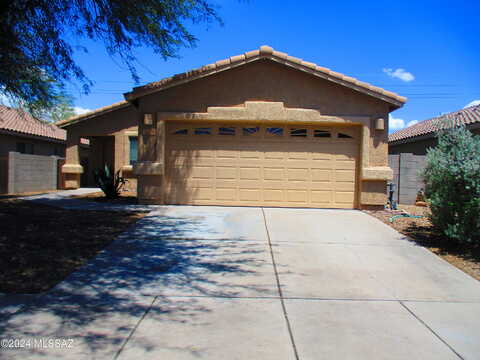 Ladonna, TUCSON, AZ 85756