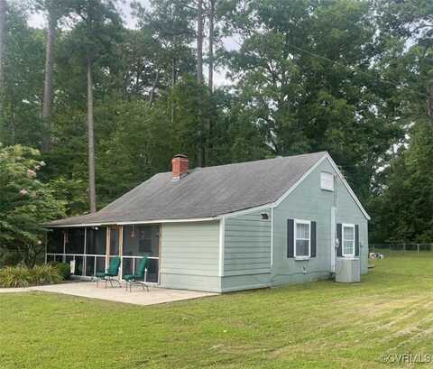 Cow Shed, LANCASTER, VA 22503