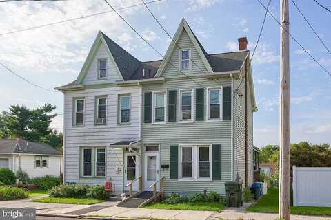 Pershing, LEBANON, PA 17042