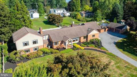 Pine View, YORK, PA 17403