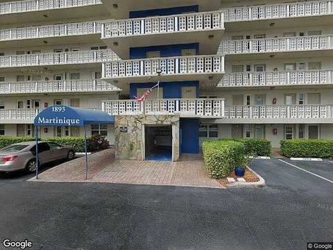 Ocean, HALLANDALE BEACH, FL 33009