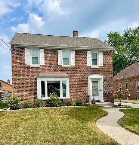 15Th, MANITOWOC, WI 54220