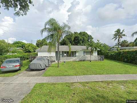 166Th, NORTH MIAMI BEACH, FL 33162