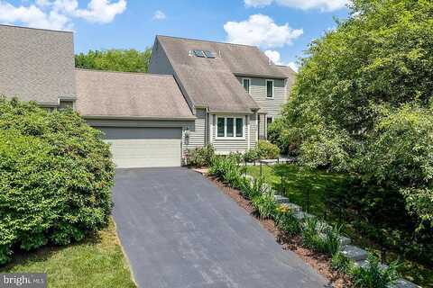 Mews, WEST CHESTER, PA 19382