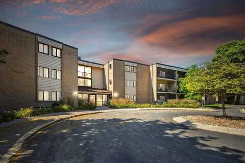 Anderson Lakes Pkwy, Eden Prairie, MN 55344
