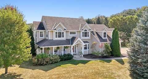 Farm Valley, PEWAUKEE, WI 53072