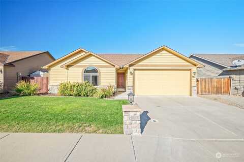 Fawn, EAST WENATCHEE, WA 98802
