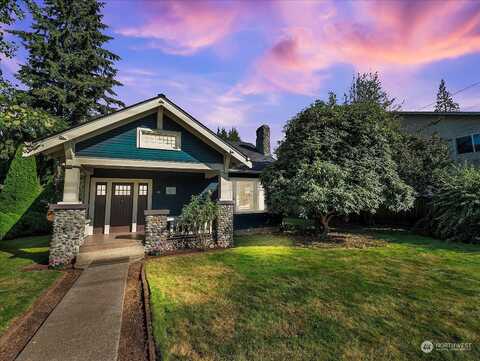 Pine, SNOHOMISH, WA 98290