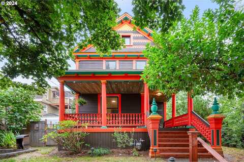 Rodney, PORTLAND, OR 97212