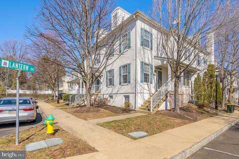Lantern Dr, DOYLESTOWN, PA 18901