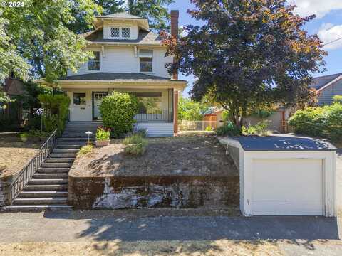 61St, PORTLAND, OR 97213