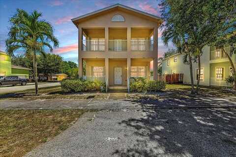 43Rd, DAVIE, FL 33314