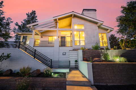Larkspur, MADRAS, OR 97741