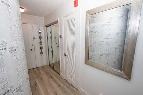 Ne 68Th St, Fort Lauderdale, FL 33308