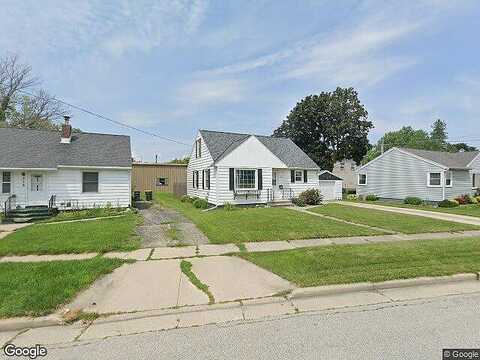 Main, HORICON, WI 53032