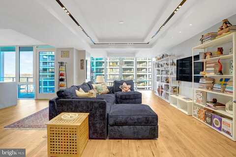 N Pierce St #802, ARLINGTON, VA 22209