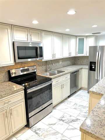 Sw 66Th Way, Davie, FL 33314