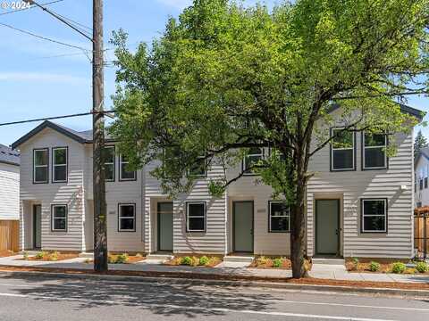 N Fessenden St #11, Portland, OR 97203