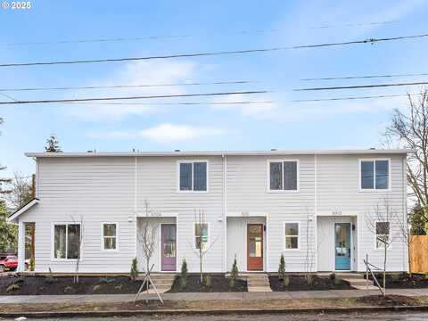 N Houghton St #2, Portland, OR 97203