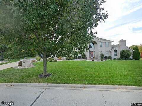 Pinecrest, GREEN BAY, WI 54313