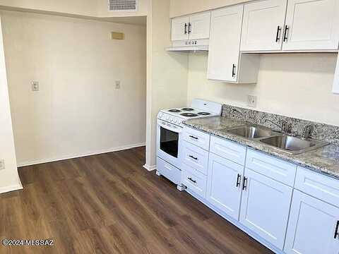 24Th, TUCSON, AZ 85713