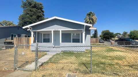 Q, BAKERSFIELD, CA 93301