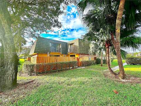 22Nd, WEST PALM BEACH, FL 33407