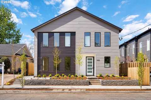 N Mohawk #12, Portland, OR 97203