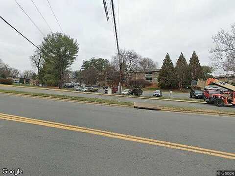 Kennedy Dr, McLean, VA 22102