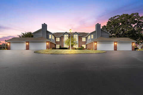 Woodbridge, GREENDALE, WI 53129