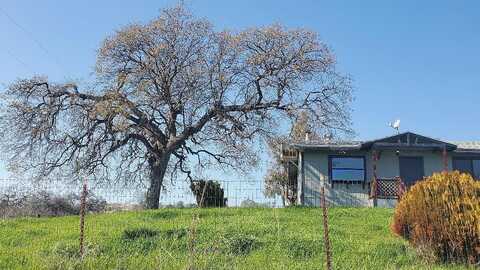 E Miller Street, Raymond, CA 93653