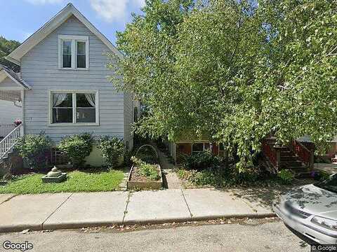 N Gordon Pl, Milwaukee, WI 53212