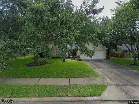 Quail Hollow Ln, Sealy, TX 77474