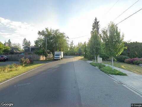 Ne 73Rd St, Kirkland, WA 98033