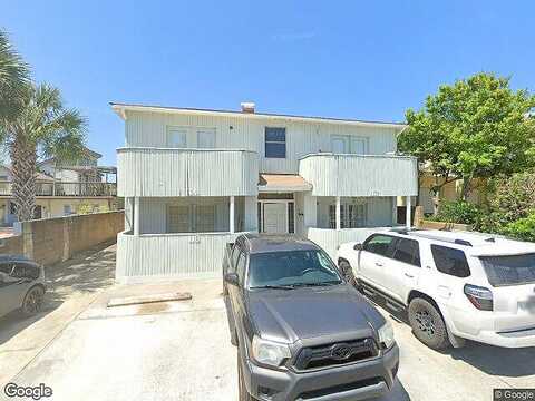 Myra St, Neptune Beach, FL 32266